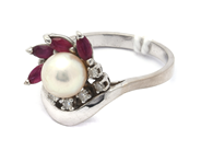 Jewellery, Ring 14K 4,8g Ø17¼ with stones and pearl, in auction: Pawn – Tuesday 21 January 2020