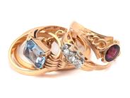 Lot, Lot of gold 18K 20,3g with stones and defect/engraving , in auction: Pawn – Tuesday 21 January 2020