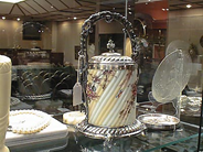 Porcelain, ICE BUCKET porcelain / metal., in auction: Christmas – Saturday 14 December 2002