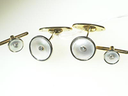 Jewellery, CUFFLINKS, and buttons 18K gold with diamonds., in auction: Christmas – Saturday 14 December 2002