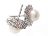 Jewellery, Earrings 18K 2,9g white gold with pearls and diamonds 20xca0,005ct, missing stoppers, in auction: Pawn – Tuesday 21 April 2020
