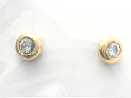 Jewellery, Earrings one pair 18K 1,7g with diamonds 2xca0,10ct , in auction: Pawn – Tuesday 21 April 2020