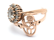 Lot, Rings 2 items 14K 4,9g skew , in auction: Pawn – Tuesday 21 April 2020