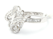 Lot, Ring 18K 4,8g Ø18 with stones, two stones missing, in auction: Pawn – Tuesday 21 April 2020
