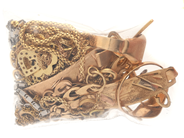 Lot, Lot of gold 18K 33,4g damaged, in auction: Pawn – Tuesday 21 April 2020