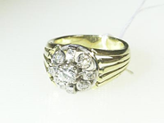 Jewellery, RING, 14K gold with brilliant-cut diamonds approx 0,51 ct ringsize 16 1/2 mm., in auction: Christmas – Saturday 14 December 2002