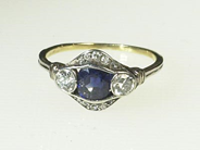Jewellery, RING, platinum and gold, in auction: Christmas – Saturday 14 December 2002