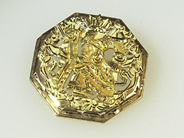 Jewellery, BROOCH, 18K weight 32,0 g, in auction: Christmas – Saturday 14 December 2002