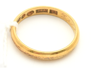 Lot, Ring 23K 5,0g engraved, in auction: Pawn – Tuesday 16 June 2020