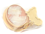 Lot, Lot of gold 18K 7,2g damaged, with stones, in auction: Pawn – Tuesday 16 June 2020