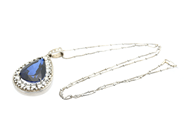 Jewellery - Pendant with chain 18K white gold 25,7g 53,9cm, with stone and dia 12xca0,21ct 8xca0,16ctct 1xca0,14ct 1xca0,05ct 3xca0,015-0,03ct - View 2