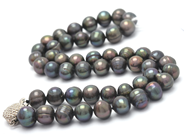 Jewellery, Pearl necklace with clasp i non-precious metal 42cm, in auction: Pawn – Tuesday 16 June 2020