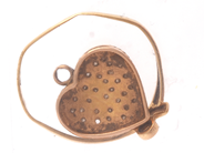 Lot, Lot of gold 18K 2,3g defect with stones and diamonds, one missing, in auction: Pawn – Tuesday 8 September 2020