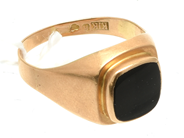 Lot, Ring damaged with stone 18K brv 4,1g, in auction: Pawn – Tuesday 8 September 2020