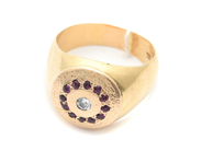 Jewellery, Ring 18K 24,5g Ø21½, with red stones and gammelslipad diamond ca0,10ct, in auction: Pawn – Tuesday 2 March 2021