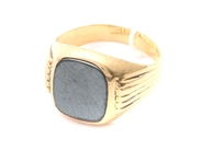 Jewellery, Signet ring 18K 6,2g Ø19, with black stone, in auction: Pawn – Tuesday 2 March 2021
