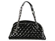 Accessories, BAG, CHANEL, in auction: Fashionable – Thursday 4 November 2021