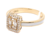 Lot, Ring 14K 2,6g Ø17½, with stones of which one missing, in auction: Pawn – Tuesday 11 January 2022
