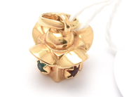 Jewellery, Pendant 18K 1,8g with stones height: 1,7cm, in auction: Pawn – Tuesday 29 March 2022