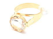 Jewellery, Ring 18K 2,2g Ø16 with stone , in auction: Pawn – Tuesday 29 March 2022