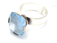 Jewellery, Ring S830 9,1g Ø17¾ with stone , in auction: Pawn – Tuesday 29 March 2022