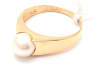 Jewellery, Ring 18K 2,8g Ø16¼ with pearl Ø6,8mm, in auction: Pawn – Tuesday 29 March 2022