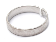 Lot, Ring 18K white gold 6,9g with engraving, in auction: Pawn – Tuesday 30 August 2022
