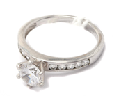 Jewellery, Ring S925 2,9g Ø18 with stones, in auction: Pawn – Tuesday 30 August 2022
