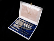 Silverware, Tableknives S830 572g Model: Olga i schatul, in auction: Pawn – Tuesday 30 August 2022