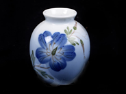 Ceramics, Miniature vase Royal Copenhagen 2800/259 height approx.: 6cm, in auction: Pawn – Tuesday 30 August 2022