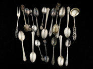 Lot, Lot of silverskedar S925 197,7g damaged , in auction: Pawn – Tuesday 7 March 2023