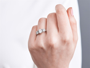 Jewellery - THREE STONE RING, 18K white gold - View 6