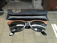 Accessories, SUNGLASSES, Ray Ban, in auction: Modern – Saturday 17 January 2004