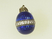 Jewellery, PENDANT, 18K Russian enamel-egg marked Bolin with brilliant-cut diamonds and blue enamel, in auction: Modern – Saturday 17 January 2004
