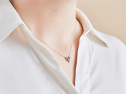 Jewellery - NECKLACE, 18K white gold with 2 blue topazes 0,45 ctw - View 2