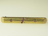 Jewellery, BROOCH, 18K gold, in auction: Classic – Saturday 24 April 2004