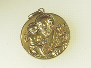 Jewellery, PENDANT, 18K gold, in auction: Classic – Saturday 24 April 2004
