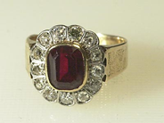 Jewellery, RING, approx 14-17K gold & platinum, in auction: Classic – Saturday 24 April 2004