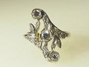 Jewellery, RING, 18K gold, in auction: Classic – Saturday 24 April 2004