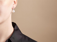 Jewellery - PEARL EARRINGS, 18K white gold - View 3