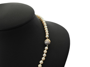 Jewellery - PEARL NECKLACE, cultured graduated pearls approx. 4-8 mm - View 2