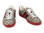 Clothes, SHOES, GUCCI, in auction: Fashionable – Thursday 7 August
