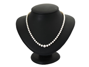 Jewellery, PEARL NECKLACE, cultured pearls approx. 3,5-7,0 mm, in auction: Lilla jewellery – Tuesday 12 August