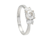 Jewellery, THREE STONE RING, 18K white gold, in auction: Classic – Saturday 30 August