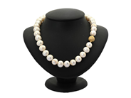 Jewellery, PEARL NECKLACE, cultured oval freshwater pearls approx. 10,5-12,5 mm, in auction: Lilla jewellery – Tuesday 26 August