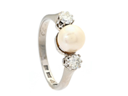 Jewellery, RING, 18K white gold, in auction: Lilla jewellery – Tuesday 26 August