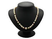 Jewellery, PEARL NECKLACE, cultured pearls, in auction: Lilla jewellery – Tuesday 9 September