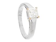 Jewellery, SOLITAIRE RING, 18K white gold, in auction: Lilla jewellery – Tuesday 9 September