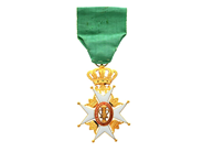 Medals, KNIGHT INSIGNIA, 18K gold, in auction: General – Tuesday 16 September