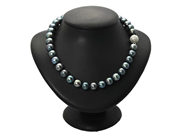 Jewellery, PEARL NECKLACE, dyed cultured freshwater pearls approx. 10,5-11 mm, in auction: General – Tuesday 16 September